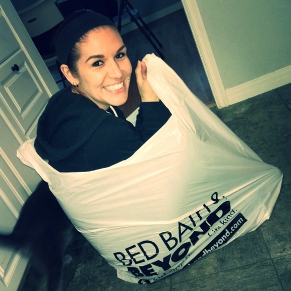 Meet your Posher, Angela :D - Picture 1 of 8